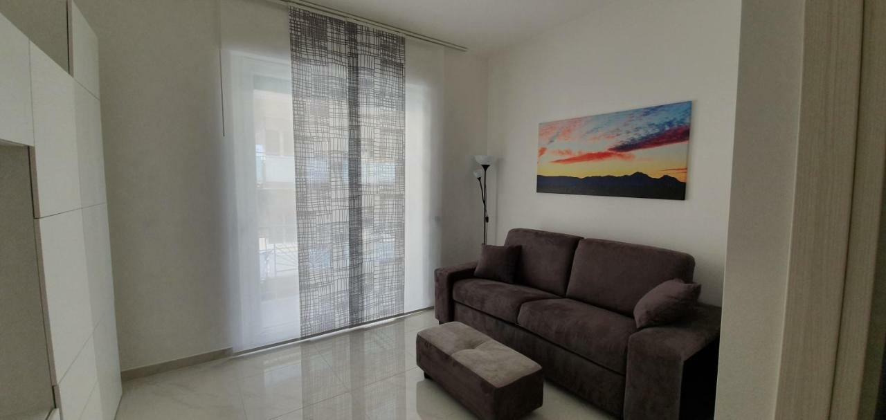 La Dimora di Maja Apartment Pescara Bagian luar foto